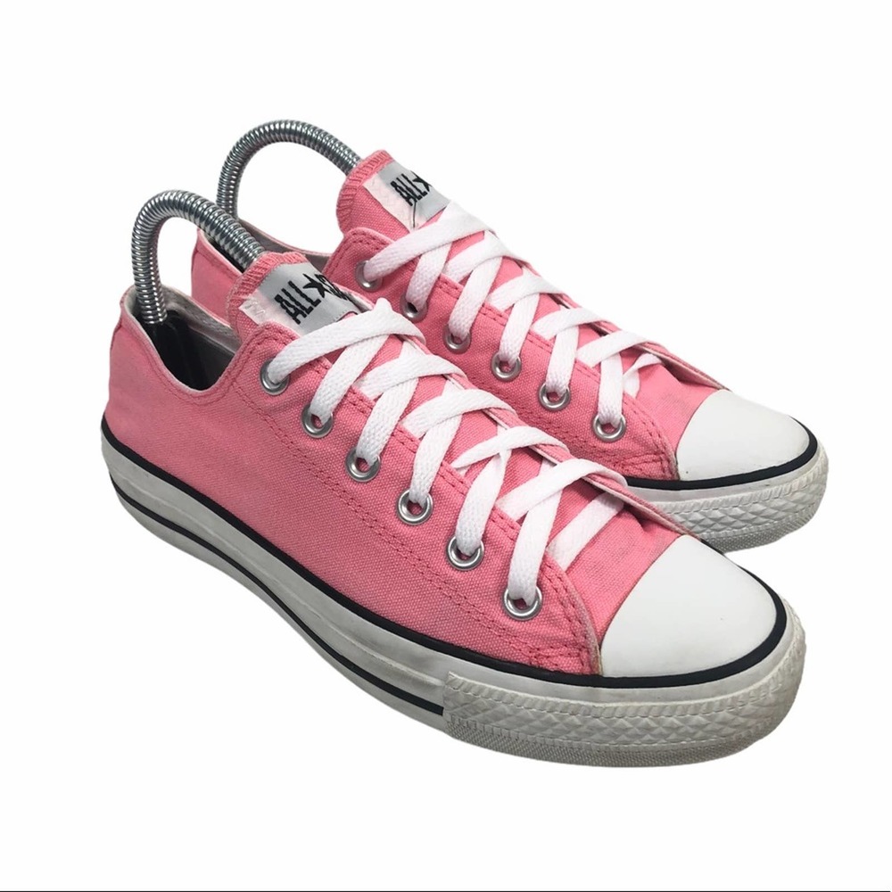 SOLD Converse 109827F Low Top Sneakers Pink Size 8 - Picture 1 of 8